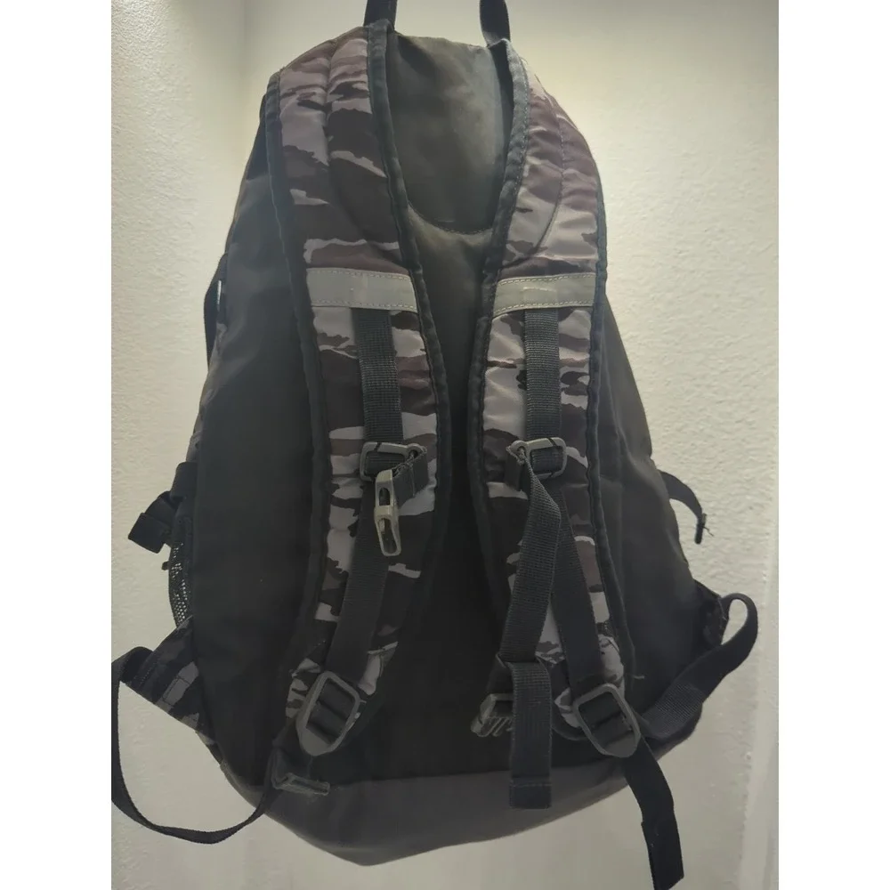 Lands' End Backpack Camo 3 Zip Large Pockets 2 Bottle Pockets Black Gray Yellow